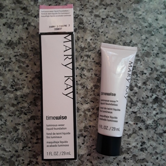 Marykay Other - Marykay Luminous Wear Liquid Foundation 1Fl/OZ